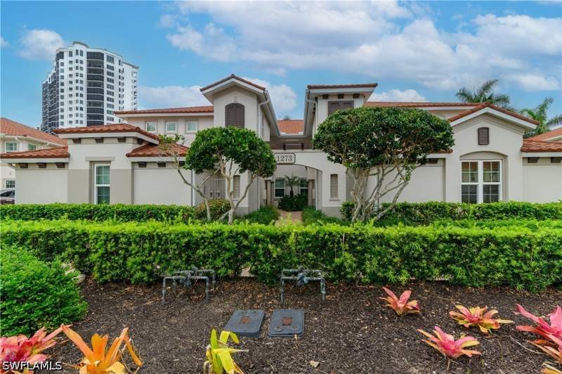 3 bedroom Condominium at 1273 Rialto Way 102, Rialto, Naples — photo 2