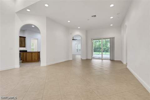 10233 Avonleigh Dr, Bonita Springs FL - photo 6 of 24