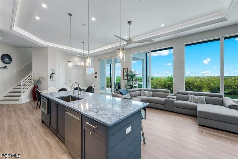 4 bedroom SingleFamilyResidence at 5826 Shell Cove Dr, Cape Harbour, Cape Coral — photo 4