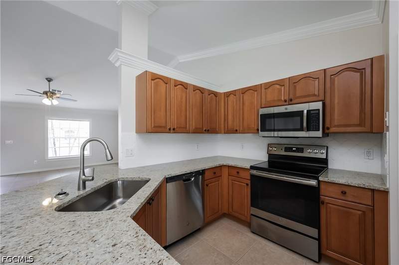 3 bedroom SingleFamilyResidence at 4310 10th St W, Lehigh Acres, Lehigh Acres — photo 4