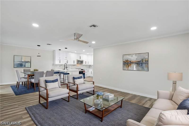 2 bedroom Condominium at 1521 Chesapeake Ave B2, Chesapeake Landings, Naples — photo 5