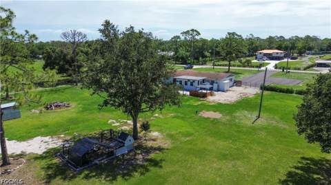 17751 Wells Rd, North Fort Myers FL - photo 6 of 34