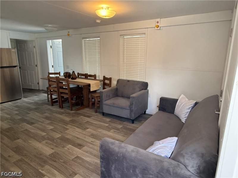 2 bedroom ManufacturedHome at 8165 Heck Dr, North Fort Myers, North Fort Myers — photo 4