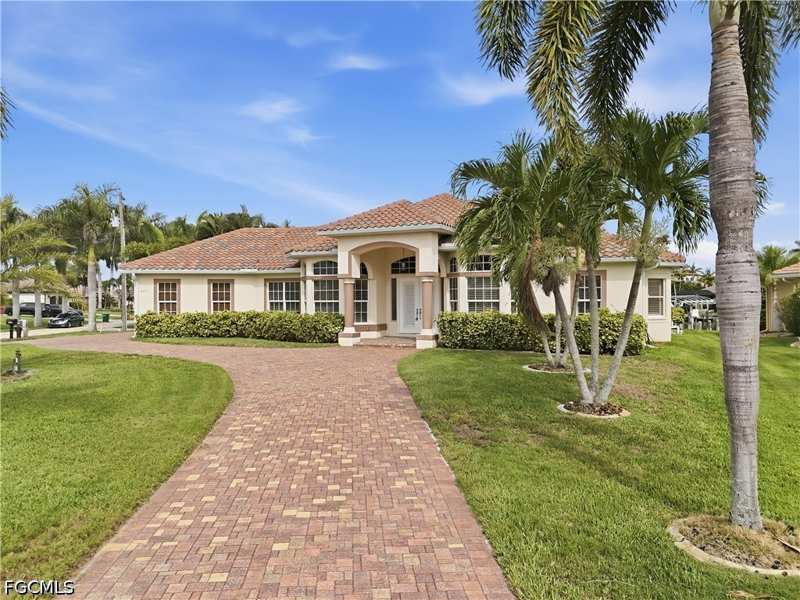 3 bedroom SingleFamilyResidence at 3622 Oasis Blvd, Cape Coral, Cape Coral — photo 1