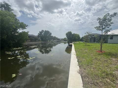 302 SE 1st Ter, Cape Coral FL - photo 18 of 23