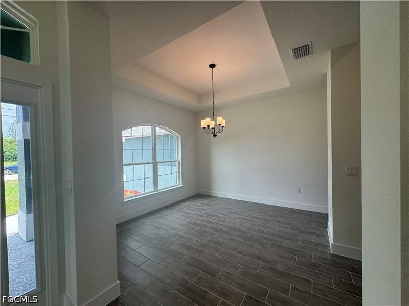 4 bedroom SingleFamilyResidence at 302 SE 1st Ter, Cape Coral, Cape Coral — photo 5