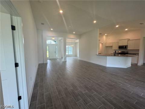302 SE 1st Ter, Cape Coral FL - photo 6 of 23