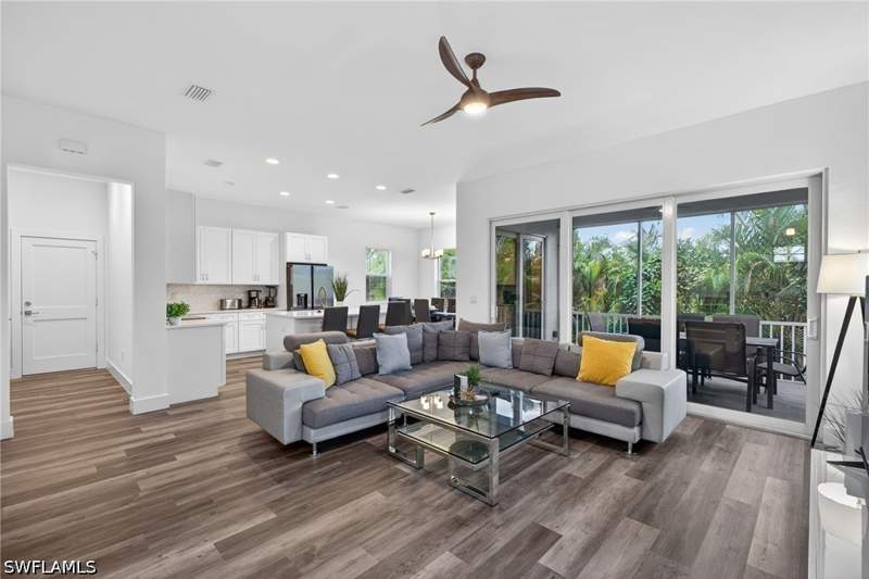 3 bedroom SingleFamilyResidence at 7753 Victoria Cove Ct, Victoria Cove Condo, Fort Myers — photo 4