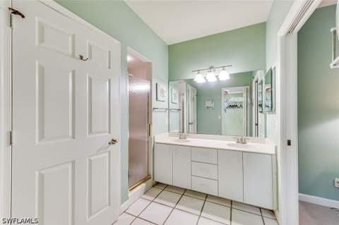 2325 Hidden Lake Dr 1, Naples FL - photo 14 of 37