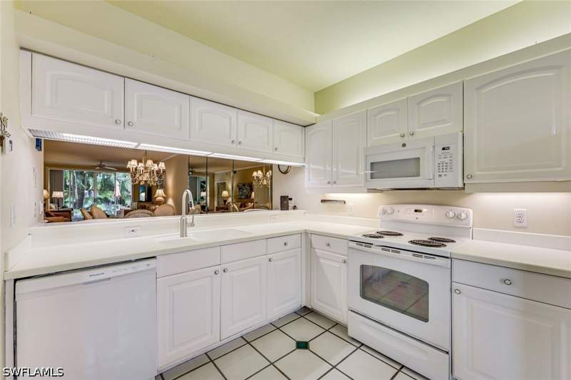 3 bedroom Condominium at 2325 Hidden Lake Dr 1, Jasmine Court, Naples — photo 4