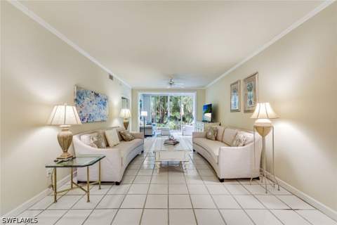 2325 Hidden Lake Dr 1, Naples FL - photo 9 of 37