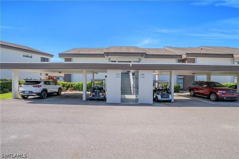 2 bedroom Condominium at 5790 Trailwinds Dr 111, Augusta Village, Fort Myers — photo 4