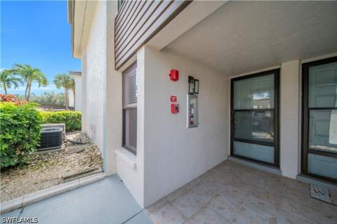 5790 Trailwinds Dr 111, Fort Myers FL - photo 8 of 50