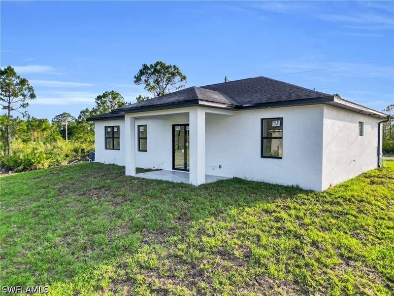 3 bedroom SingleFamilyResidence at 104 W 14th ST, LEHIGH ACRES, Lehigh Acres — photo 2