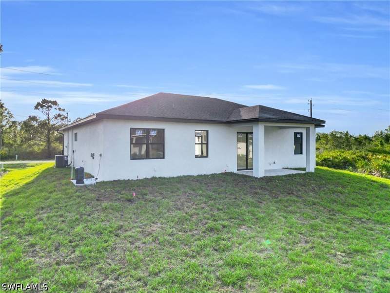 3 bedroom SingleFamilyResidence at 104 W 14th ST, LEHIGH ACRES, Lehigh Acres — photo 3