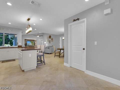 11481 Bent Pine Dr, Fort Myers FL - photo 11 of 37