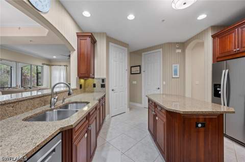 2809 Tiburon Blvd E 2-101, Naples FL - photo 11 of 34