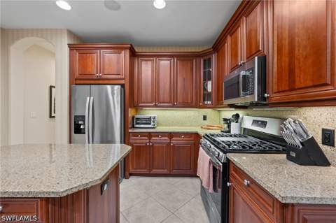 2809 Tiburon Blvd E 2-101, Naples FL - photo 12 of 34
