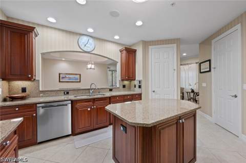 2809 Tiburon Blvd E 2-101, Naples FL - photo 13 of 34