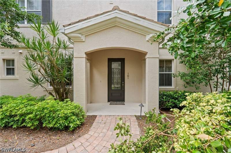 3 bedroom Condominium at 2809 Tiburon Blvd E 2-101, Castillo At Tiburon, Naples — photo 3