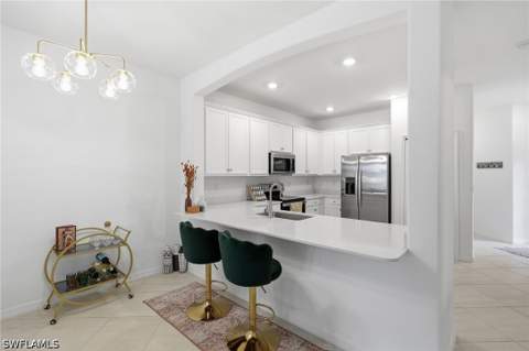 2584 Vine Ave, Naples FL - photo 7 of 38