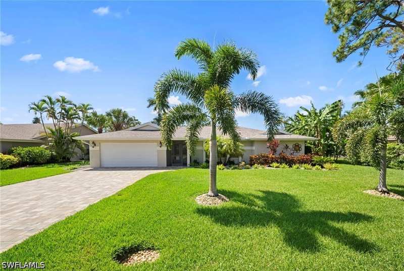 3 bedroom SingleFamilyResidence at 28581 Winthrop Cir, Vanderbilt Lakes, Bonita Springs — photo 1