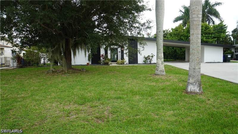 3 bedroom SingleFamilyResidence at 544 Bayside DR, SUNSET COVE, Fort Myers — photo 1