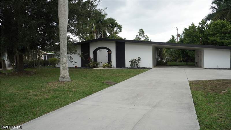 3 bedroom SingleFamilyResidence at 544 Bayside DR, SUNSET COVE, Fort Myers — photo 2