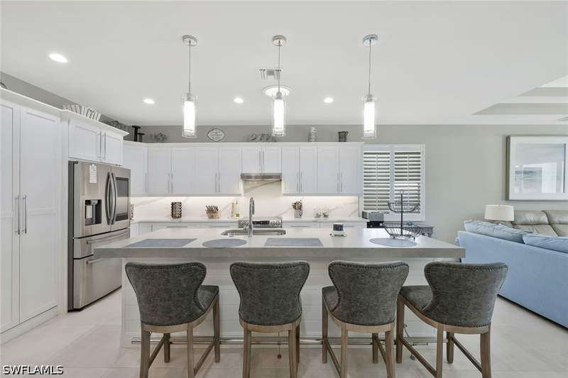 3 bedroom SingleFamilyResidence at 715 102nd Ave N, Naples Park, Naples — photo 4