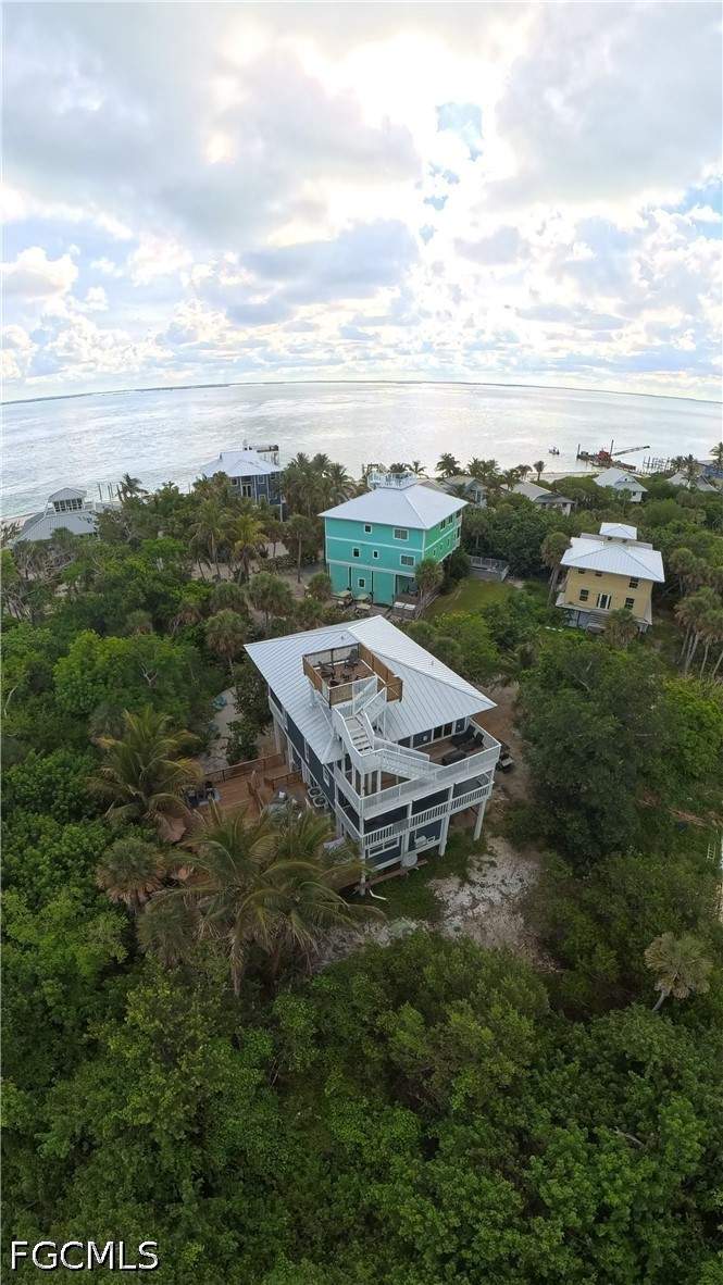 5 bedroom SingleFamilyResidence at 120 Swallow Dr, North Captiva Sands, Captiva — photo 5