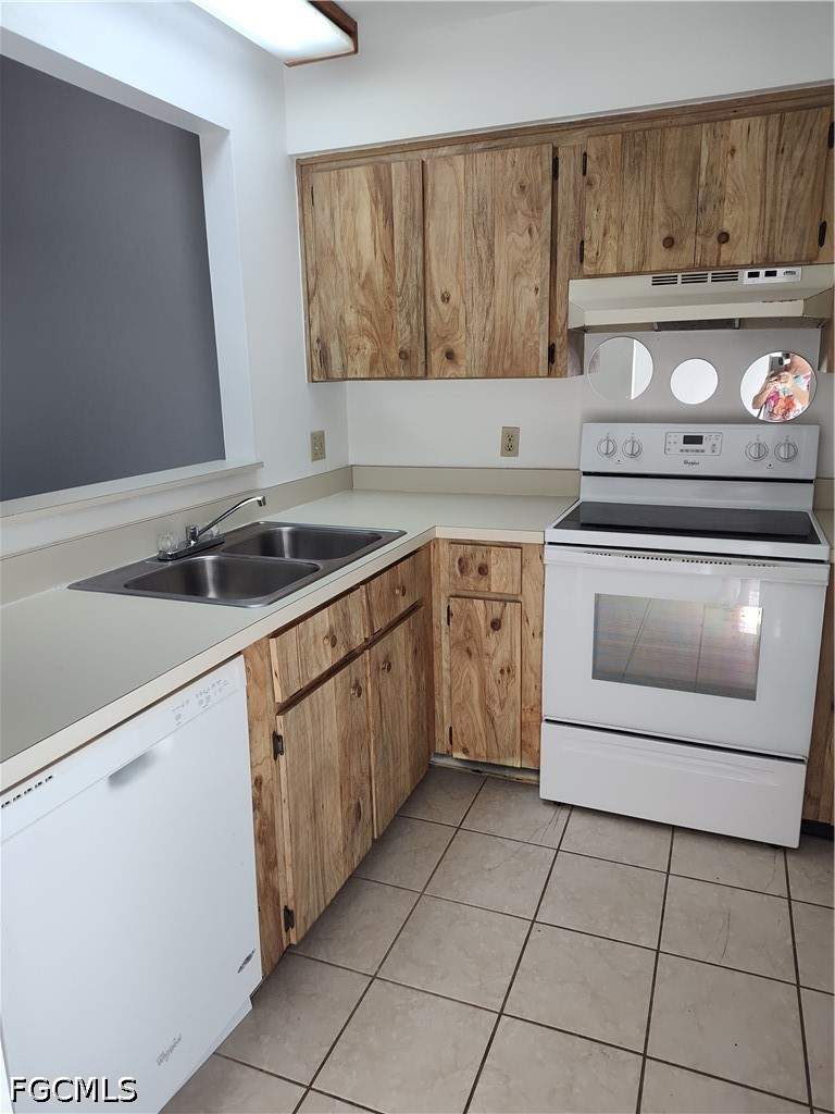 2 bedroom Attached at 9395 Lennex Ln W 9395, South Pointe West Condo, Fort Myers — photo 5