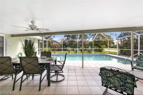 801 SW 52nd St, Cape Coral FL - photo 12 of 36