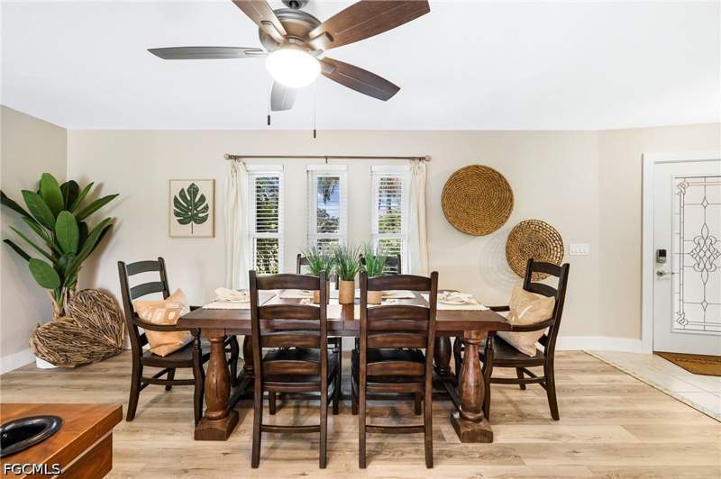 3 bedroom SingleFamilyResidence at 801 SW 52nd St, Skyline South, Cape Coral — photo 5