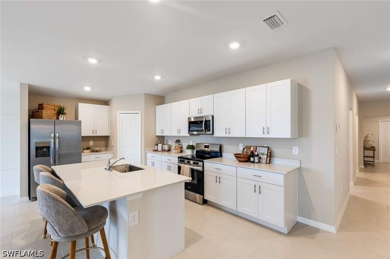 4 bedroom SingleFamilyResidence at 322 Marabou Dr, Maplewood Park, Lehigh Acres — photo 4