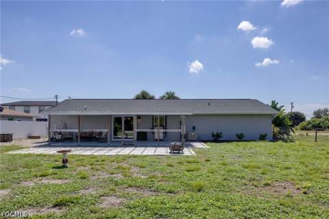 2204 NE 15th Pl, Cape Coral FL - photo 15 of 29