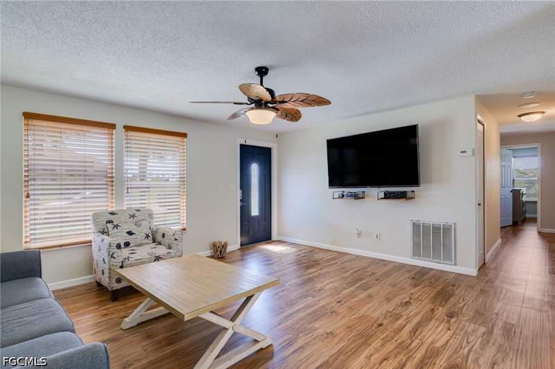 3 bedroom SingleFamilyResidence at 2204 NE 15th Pl, Cape Coral, Cape Coral — photo 5