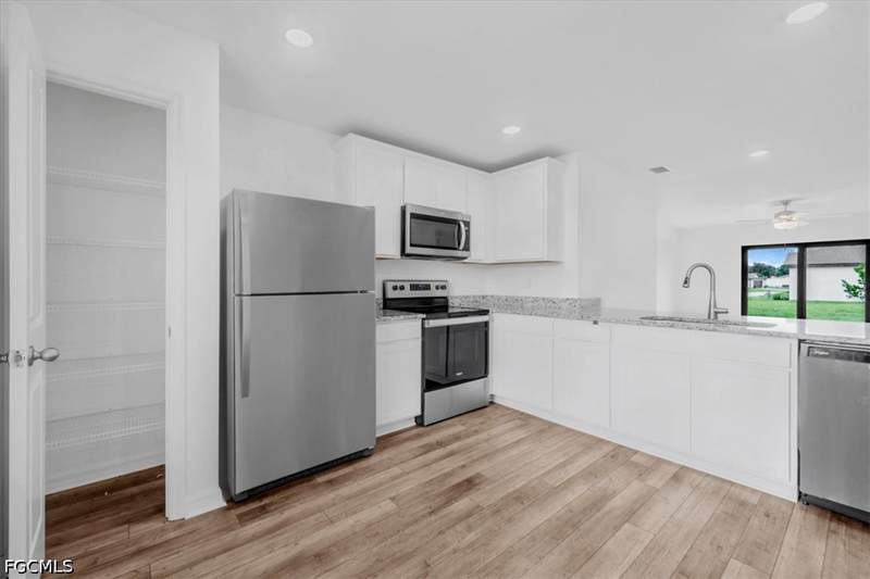 3 bedroom SingleFamilyResidence at 936 Admiral Bull Halsey Ave, Labelle, Labelle — photo 3
