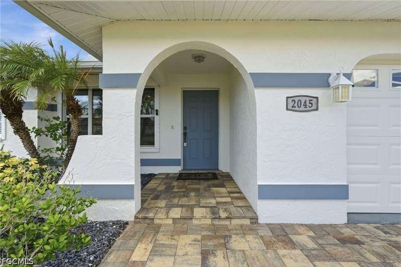 3 bedroom SingleFamilyResidence at 2045 SE 28th St, Cape Coral, Cape Coral — photo 4
