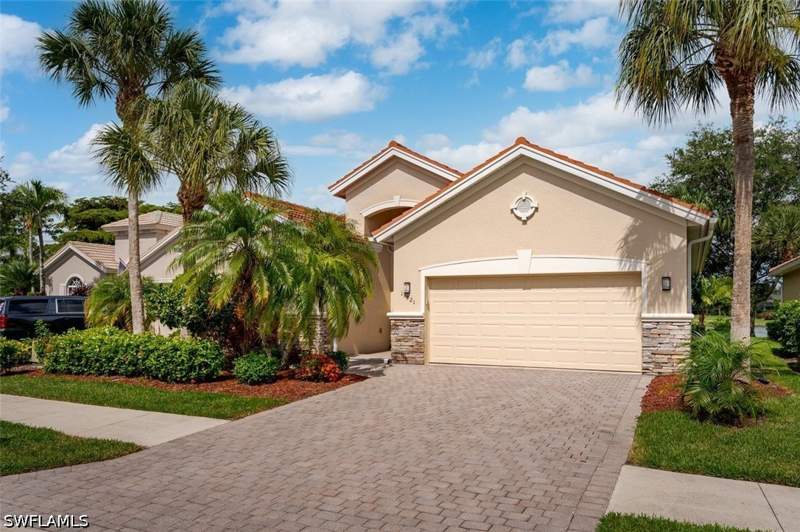 2 bedroom SingleFamilyResidence at 15821 Delaplata Ln, Delasol, Naples — photo 2