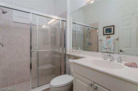 15821 Delaplata Ln, Naples FL - photo 21 of 32