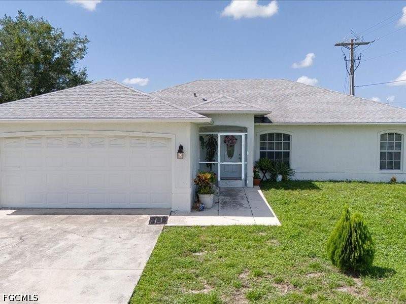 4 bedroom SingleFamilyResidence at 3327 13th St W, Lehigh Acres, Lehigh Acres — photo 2