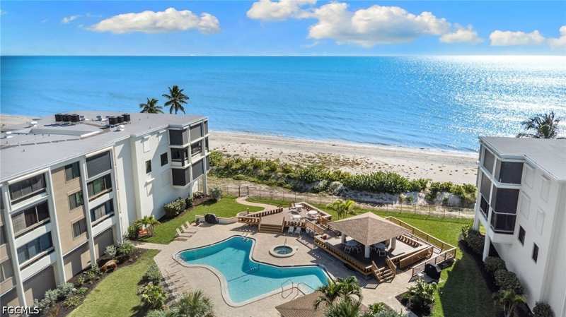 2 bedroom Condominium at 2777 W Gulf Dr 104, Nutmeg Village, Sanibel — photo 1