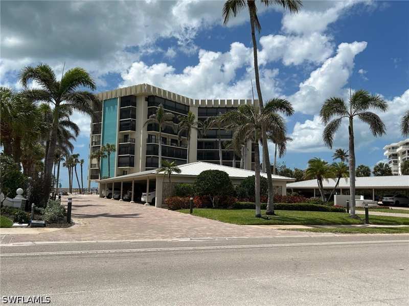 1 bedroom Condominium at 3399 Gulf Shore Blvd N 109, Imperial Club, Naples — photo 1