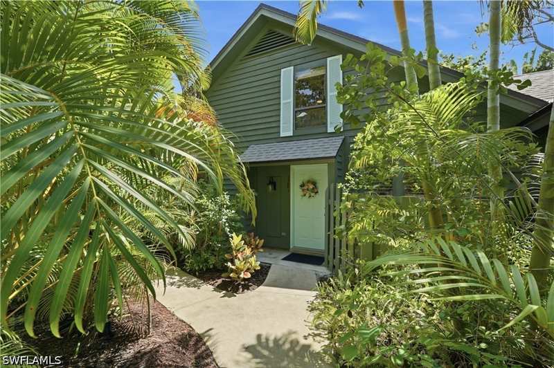 2 bedroom Attached at 1281 Solana Rd, Bent Pines Villas Condo, Naples — photo 1