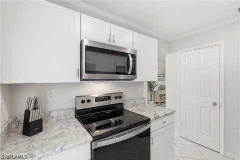 1281 Solana Rd, Naples FL - photo 10 of 28