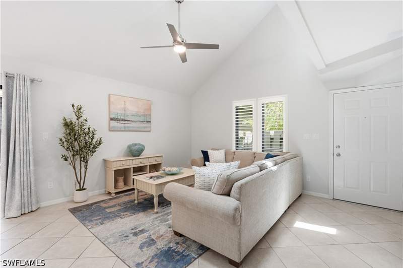 2 bedroom Attached at 1281 Solana Rd, Bent Pines Villas Condo, Naples — photo 3