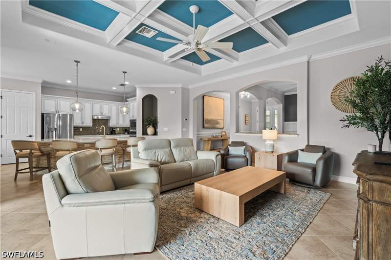 4 bedroom SingleFamilyResidence at 9352 Vercelli Ct, Vercelli, Naples — photo 4