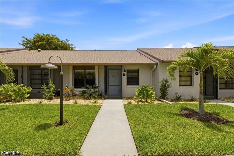 2 bedroom Attached at 16521 Bayleaf Ln 66, Villas At Cinnamon Cove, Fort Myers — photo 1