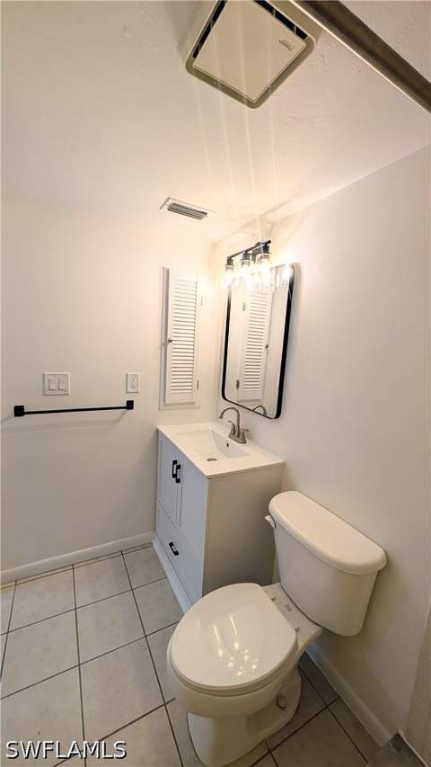 815 Victoria Dr 106, Cape Coral FL - photo 14 of 15