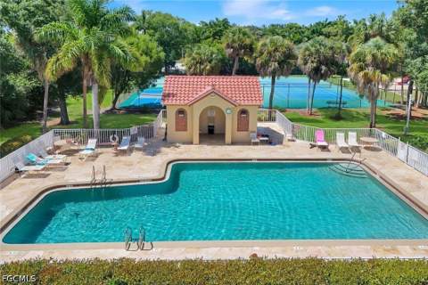 9830 Mar Largo Cir, Fort Myers FL - photo 24 of 26